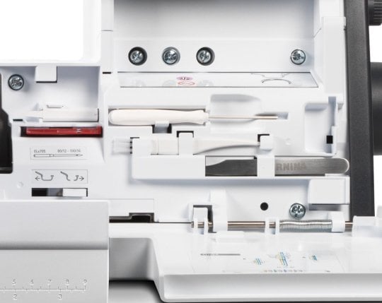 Automatischer Lufteinfädler bernette 62 Airlock