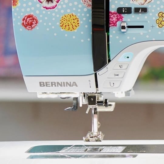 BERNINA 570 QE Kaffe Edition Patchworkfuß