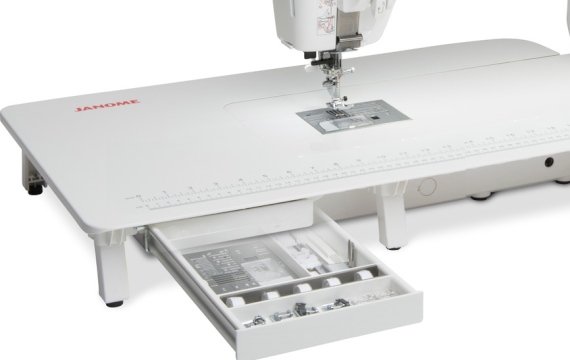 Janome M8 Extra breiter Anschiebetisch