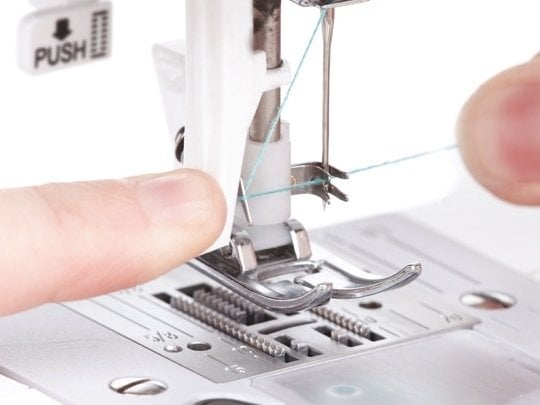 Nadeleinfädler Singer Fashion Mate 3342