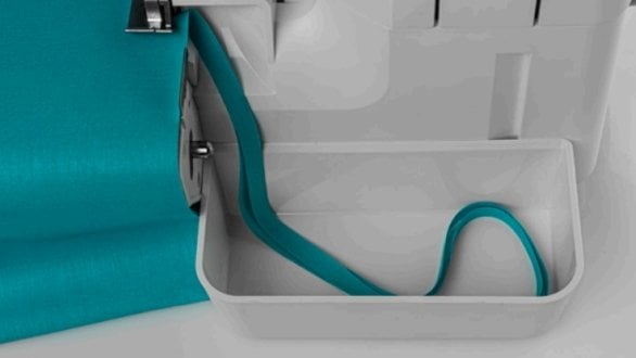 Stoffauffangbehälter hält die Arbeitsfläche sauber
