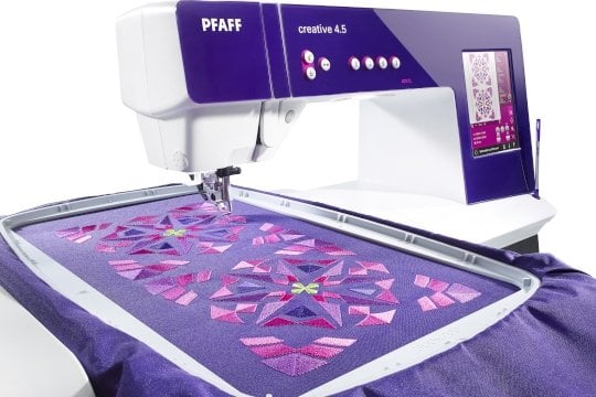 Pfaff creative 4.5 großer Stickbereich