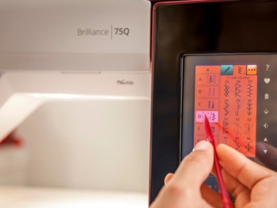 Color Touchscreen Brilliance 75Q