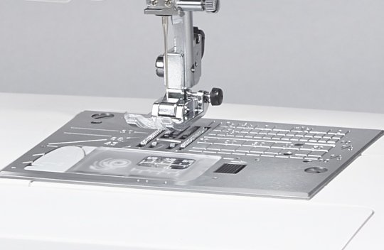 Praktische Funktionen Janome Sewist 740DC