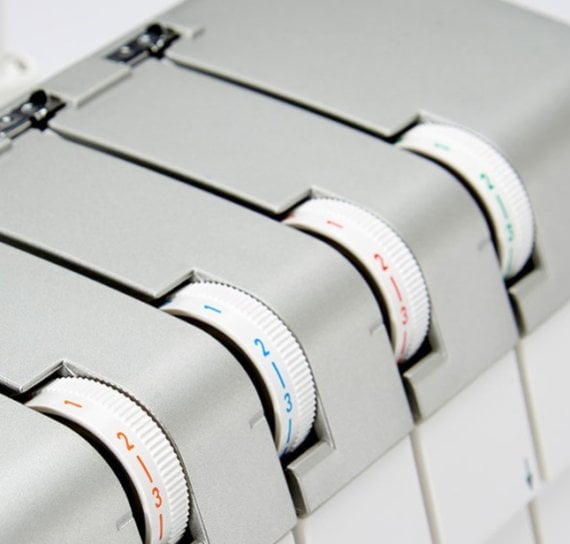 Slide and Go Fadenführung Janome AT2000D