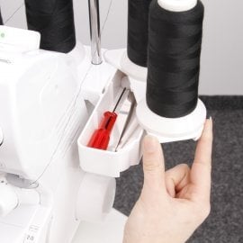 Praktisches Zubehörfach Baby Lock BLCS