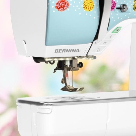 BERNINA 570 QE Kaffe Edition mit BSR