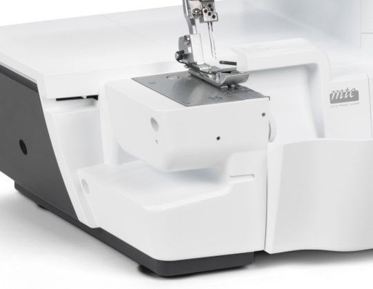 Freiarm bernette 68 AIRLOCK