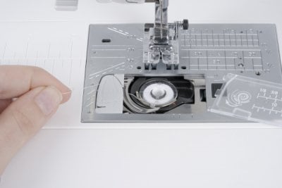 Janome Skyline S5 Top-Load Unterfadenspule