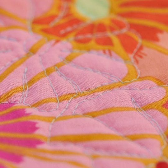 BERNINA 570 QE Kaffe Edition Dual Transport