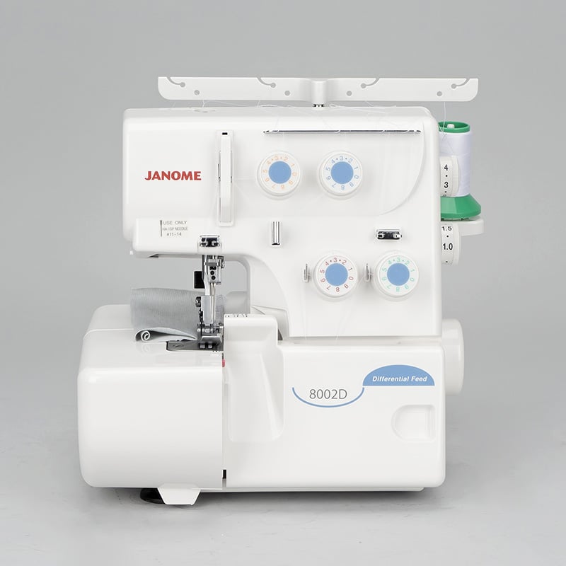 Janome 8002 D weiß Overlockmaschine - Versandrückläufer Janome 8002 D weiß Overlockmaschine - Versandrückläufer