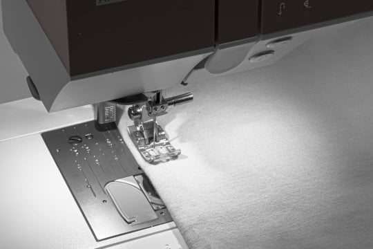 PFAFF quilt ambition 635 LED-Beleuchtung