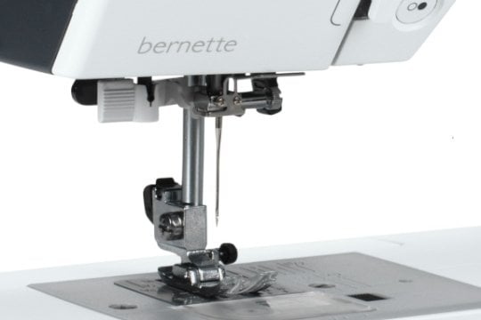 Bernette 37 zweistufiger Nähfußlifter