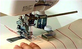 Kantenführung für Covermaschinen von JANOME und Elna