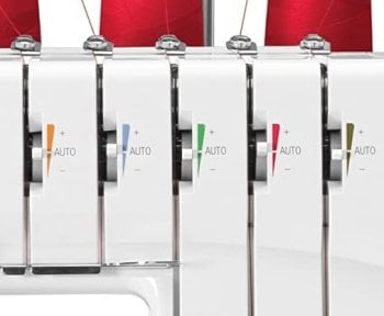 SINGER Professional 5 Coverlock