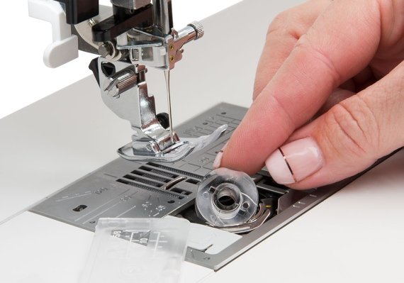 Janome M7 Professionell Optischer Spulensensor